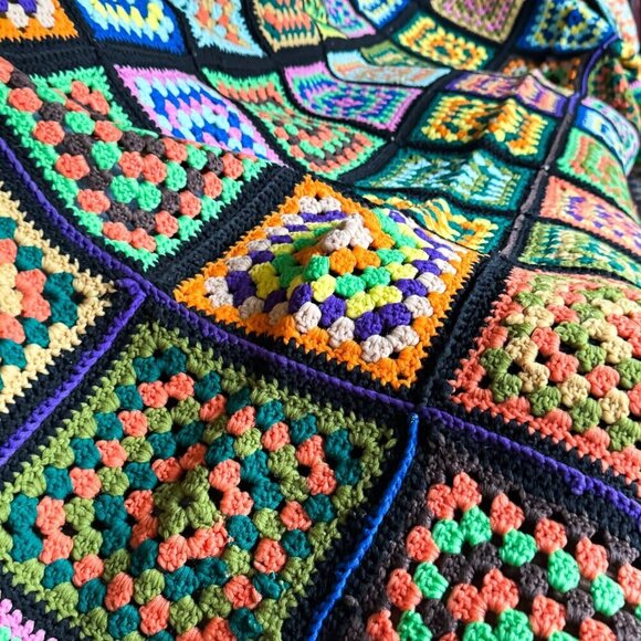 Vintage Handmade Knit Crochet Squares Afgan Throw - Picture 3 of 10